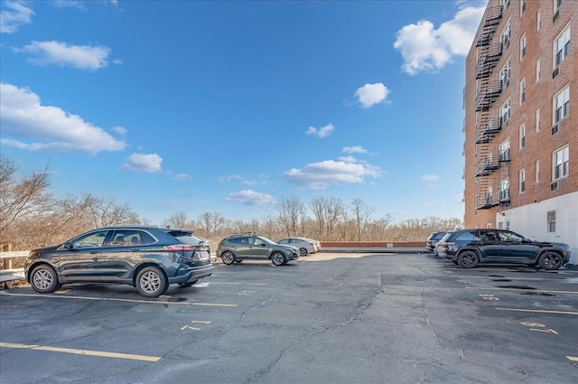 2 Bronxville Rd Unit 4L, Bronxville, NY 10708 - view of uncovered parking lot