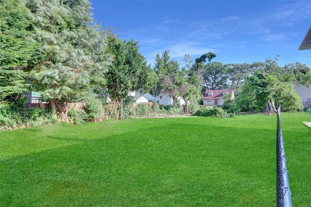 9 Rhodes Ln, West Hempstead, NY 11552 - view of grassy yard