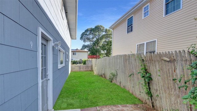 9 Rhodes Ln, West Hempstead, NY 11552 - view of yard