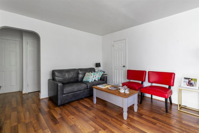 84 Spruce St Unit 1A, Yonkers, NY 10701 - living room featuring wood finished floors and arched walkways