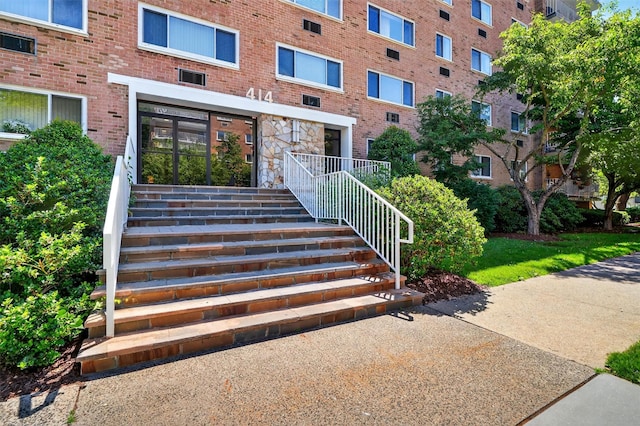 414 Benedict Ave Unit 5B, Tarrytown, NY 10591 - doorway to property featuring stone siding