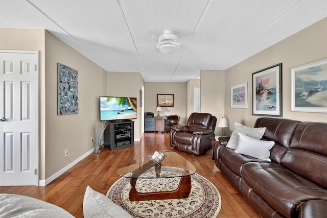 414 Benedict Ave Unit 5B, Tarrytown, NY 10591 - living area with wood finished floors and baseboards