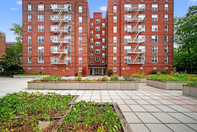517 Riverdale Ave Unit 4A, Yonkers, NY 10705 - view of apartment building / complex