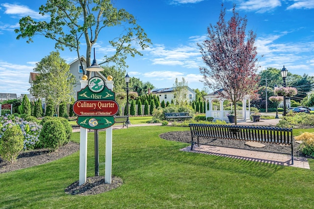 114 Jervis Ave Unit 114, Farmingdale, NY 11735 - view of property's community featuring a lawn and a gazebo