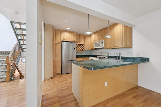 283 Treetop Cir, Nanuet, NY 10954 - photo 9