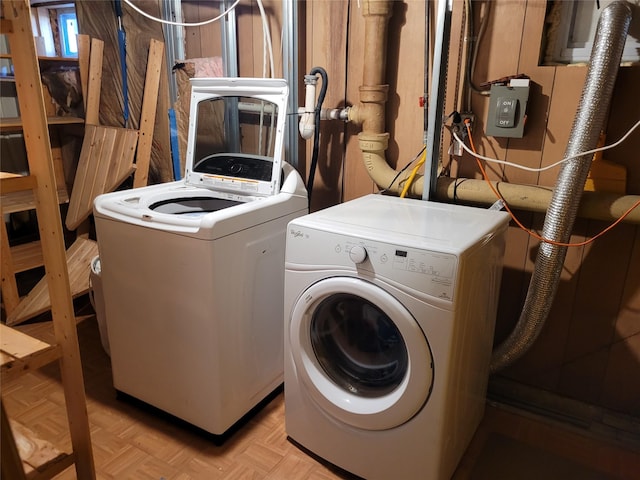422 Saint Agnes Pl, Franklin Square, NY 11010 - laundry area with separate washer and dryer