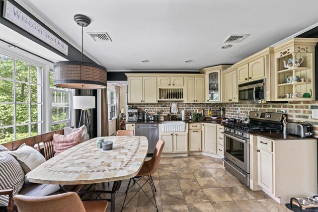 26 Johnston Ave, Northport, NY 11768 - photo 9