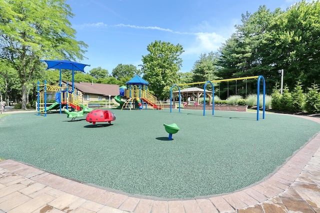 2 Dylan Ct, Nanuet, NY 10954 - view of communal playground