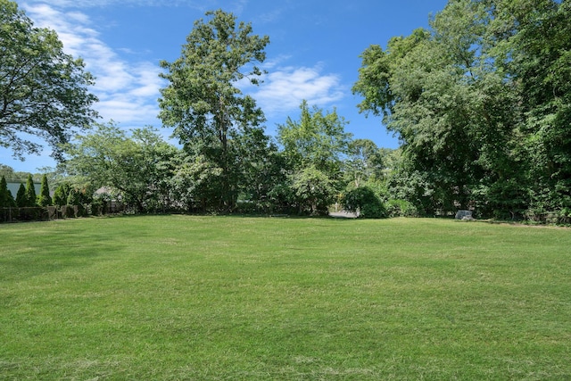 206 Brooksite Dr, Smithtown, NY 11787 - view of grassy yard