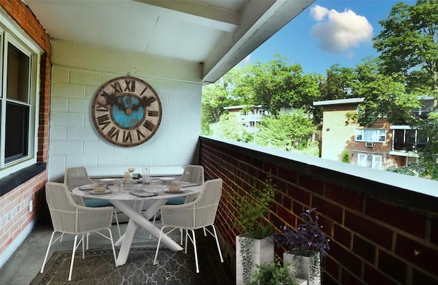 180 S Middle Neck Rd Unit 1-Q, Great Neck, NY 11021 - balcony featuring outdoor dining area
