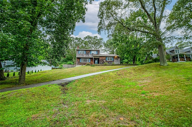 10 Valentine Rd, Shoreham, NY 11786 - view of front facade with a front yard