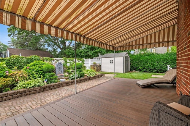 558 Kingston Ave, East Meadow, NY 11554 - photo 28