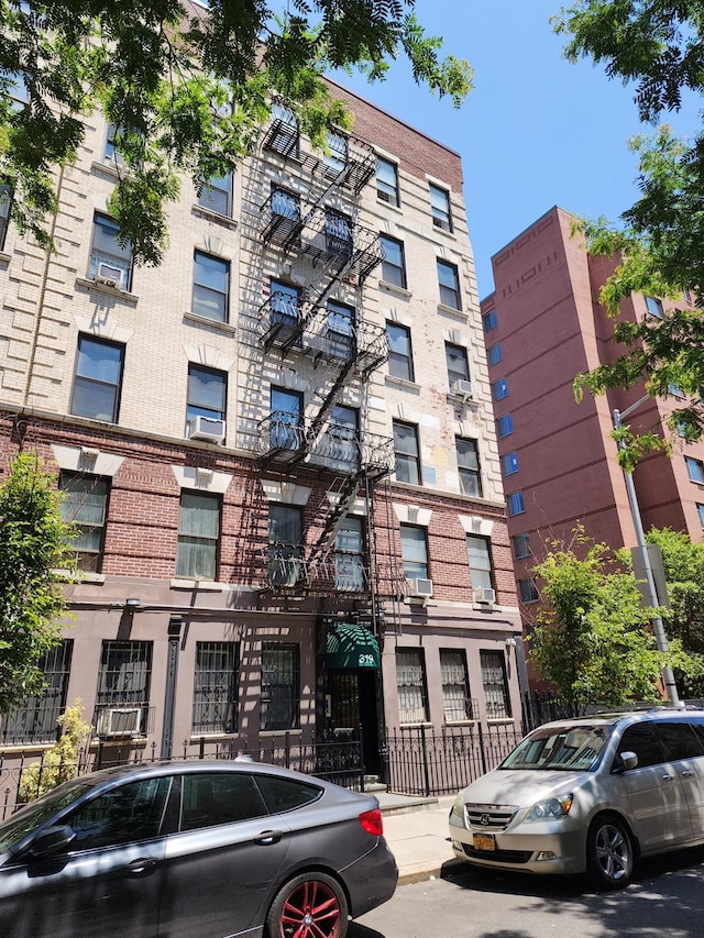 319 E 105th St Unit 6A, New York Manhattan, NY 10029 - photo 1