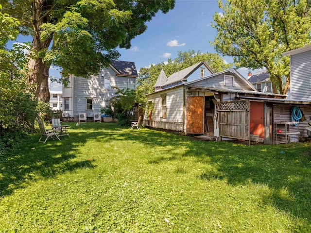 135 Washington Ave, Saugerties, NY 12477 - view of green lawn