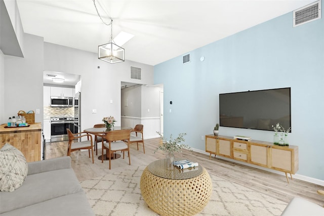 55 Mckinley Ave Unit D3-14, White Plains, NY 10606 - living room with light wood-type flooring