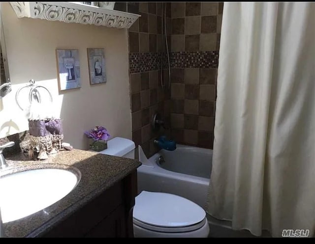 19 Biscayne Dr, Selden, NY 11784 - photo 6
