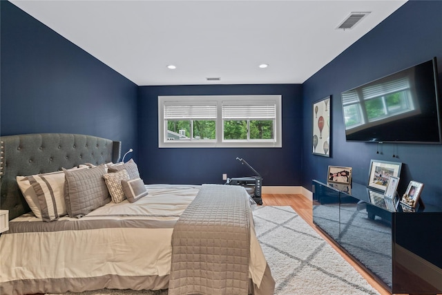63 Sutton Pl, Manhasset, NY 11030 - bedroom featuring wood finished floors and recessed lighting