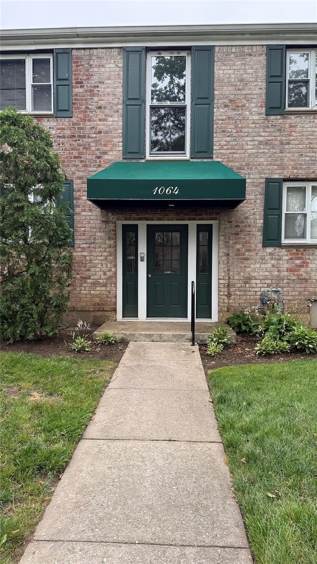 1064 Hunter Ave Unit 4, Valley Stream, NY 11580 - photo 1