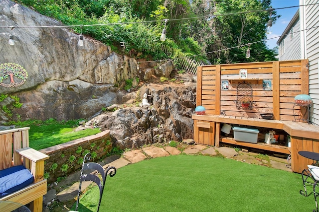 204 Watch Hill Dr, Tarrytown, NY 10591 - view of yard
