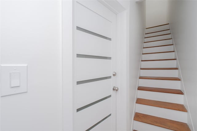 231 Macdougal St, Brooklyn, NY 11233 - view of stairs