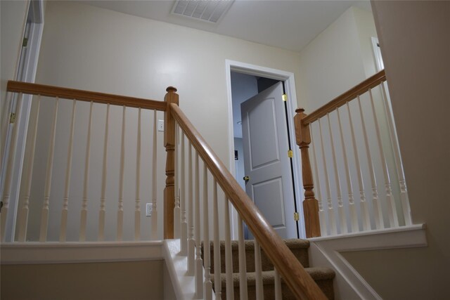 15 Cobblestone Ln, Middletown, NY 10940 - view of stairs