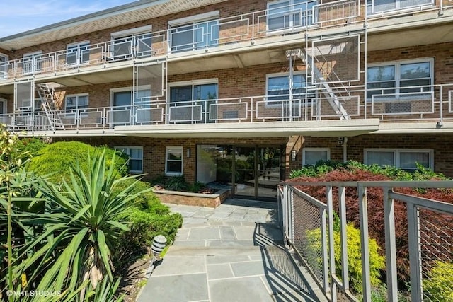 90 S Park Ave Unit B17, Rockville Centre, NY 11570 - photo 3