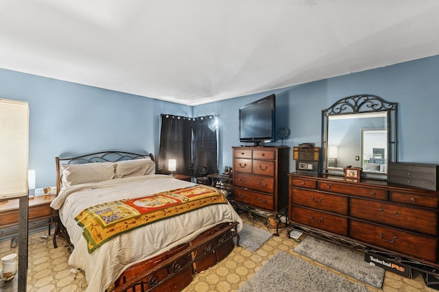 529 8th Ave, New Hyde Park, NY 11040 - view of bedroom