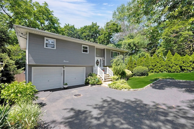 11 Margaret Ln, Huntington, NY 11743 - photo 2