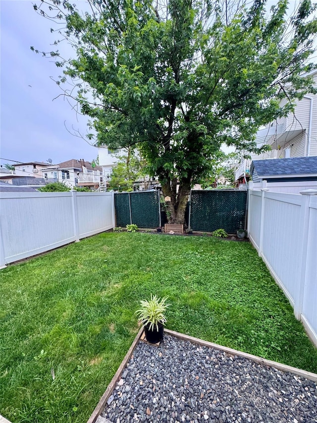 107 Baden Pl, Staten Island, NY 10306 - photo 13