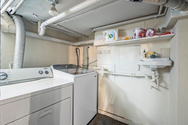 2564 Central Ave Unit B, Baldwin, NY 11510 - laundry room featuring washing machine and clothes dryer