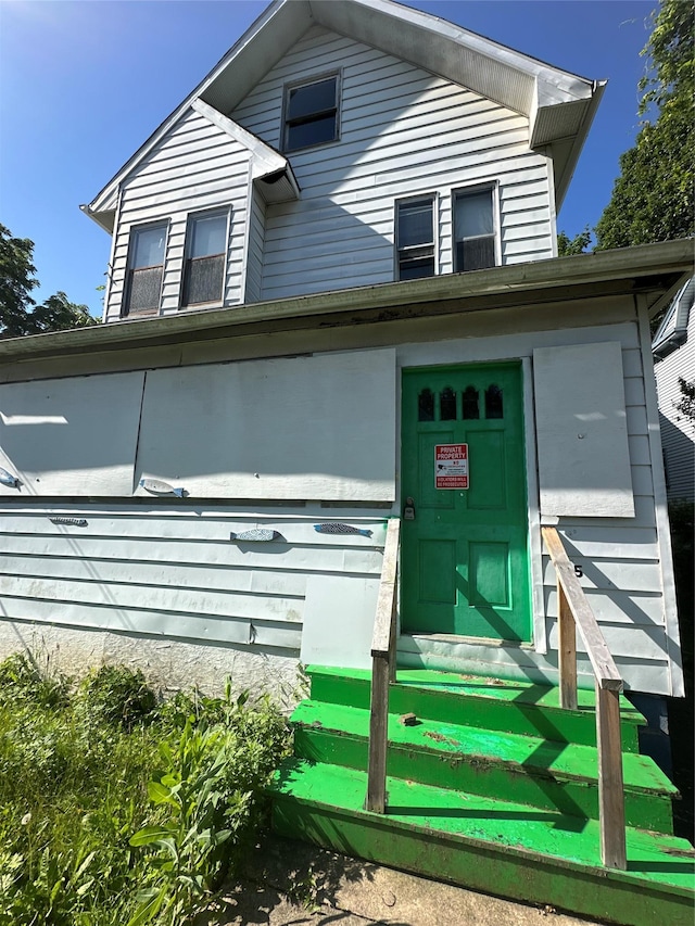 85 1st Ave, Nyack, NY 10960 - view of front of house featuring entry steps