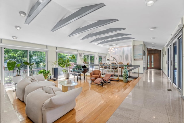 3 Horseshoe Ln, Great Neck, NY 11020 - view of building lobby
