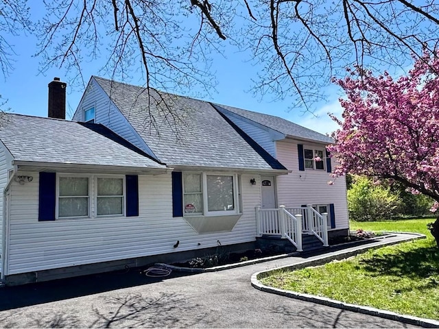 1070 Spur Dr S, Islip, NY 11706 - photo 1