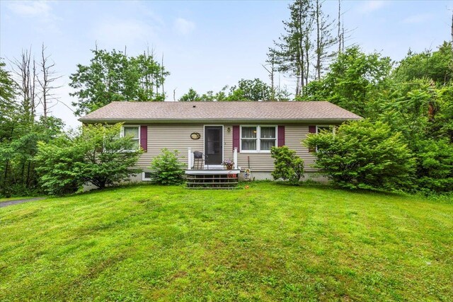 61 Travis Blvd, Catskill, NY 12414 - ranch-style home with a front lawn