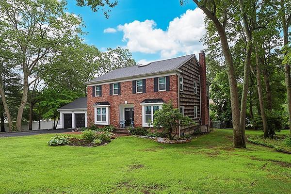 2 Evans Ln, Farmingville, NY 11738 - photo 3