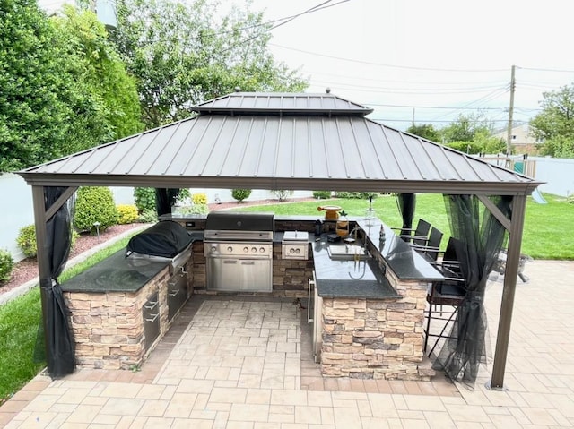 104 Beverly Pl, Levittown, NY 11756 - photo 28