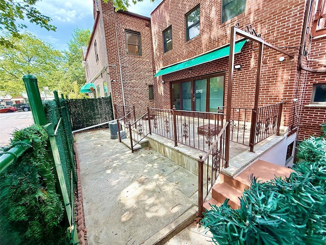 7267 Yellowstone Blvd, Forest Hills, NY 11375 - view of patio