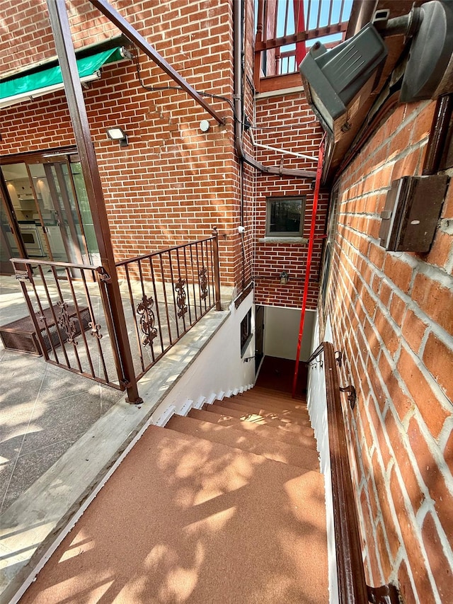 7267 Yellowstone Blvd, Forest Hills, NY 11375 - view of patio / terrace