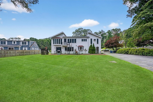 49 Oakridge Rd, North Salem, NY 10560 - view of front of home featuring a balcony and driveway