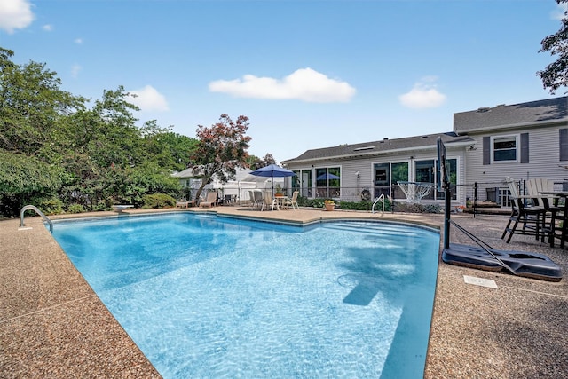 6 Spring Rock Rd, New Windsor, NY 12553 - view of swimming pool featuring a patio area and a diving board