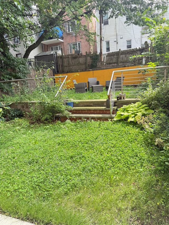 756 40th St Unit 1R, Brooklyn, NY 11232 - view of yard with a garden