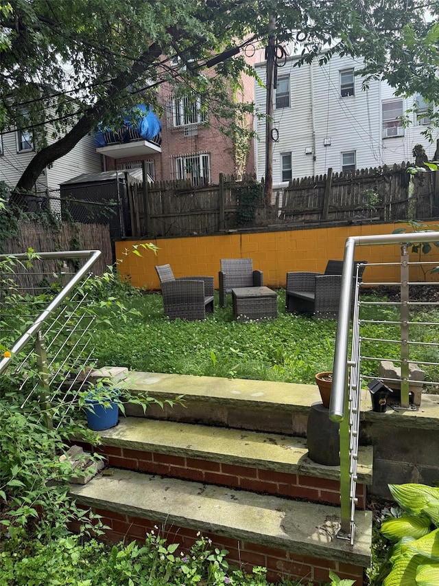 756 40th St Unit 1R, Brooklyn, NY 11232 - view of yard