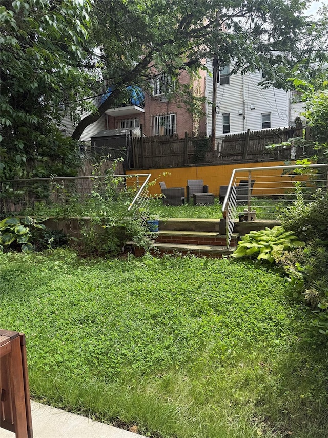 756 40th St Unit 1R, Brooklyn, NY 11232 - view of yard