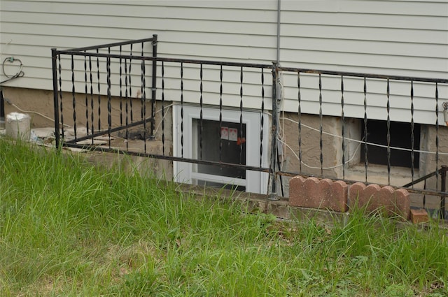 176 Floyd St, Brentwood, NY 11717 - exterior view