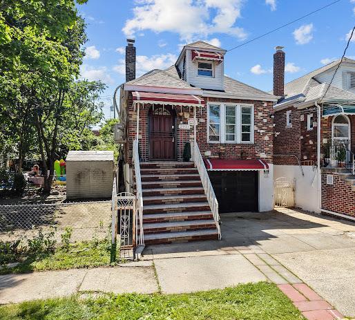2911 Kingsland Ave, Bronx, NY 10469 - photo 1