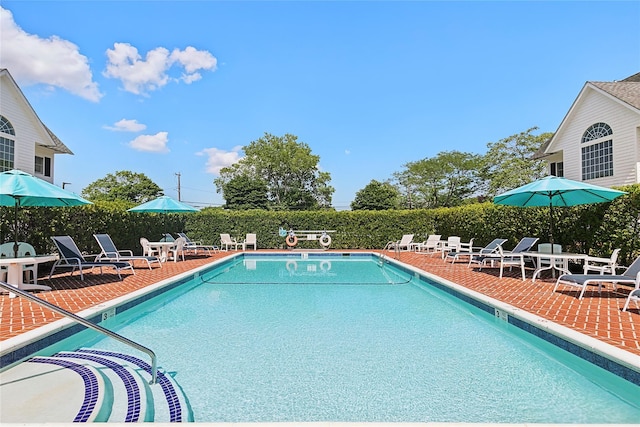 25 Mitchell Rd Unit 6, Westhampton Beach, NY 11978 - photo 2