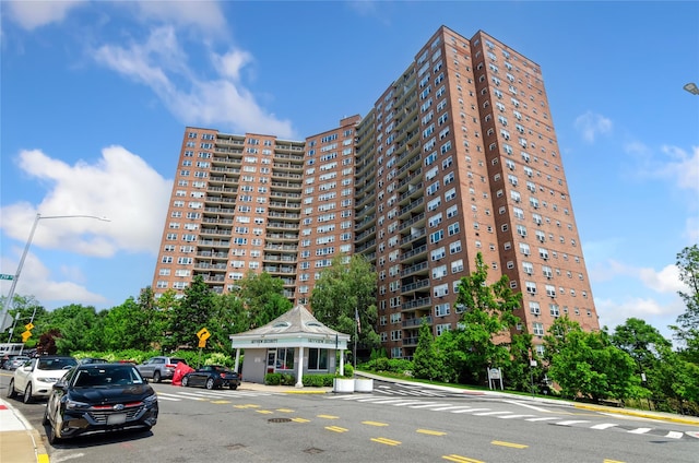 5700 Arlington Ave Unit 12T, Bronx, NY 10471 - view of apartment building / complex