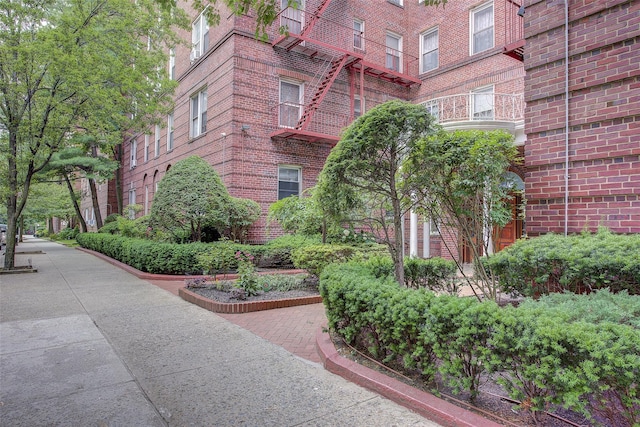111-39 76th Rd Unit E2, Forest Hills, NY 11375 - view of home's community
