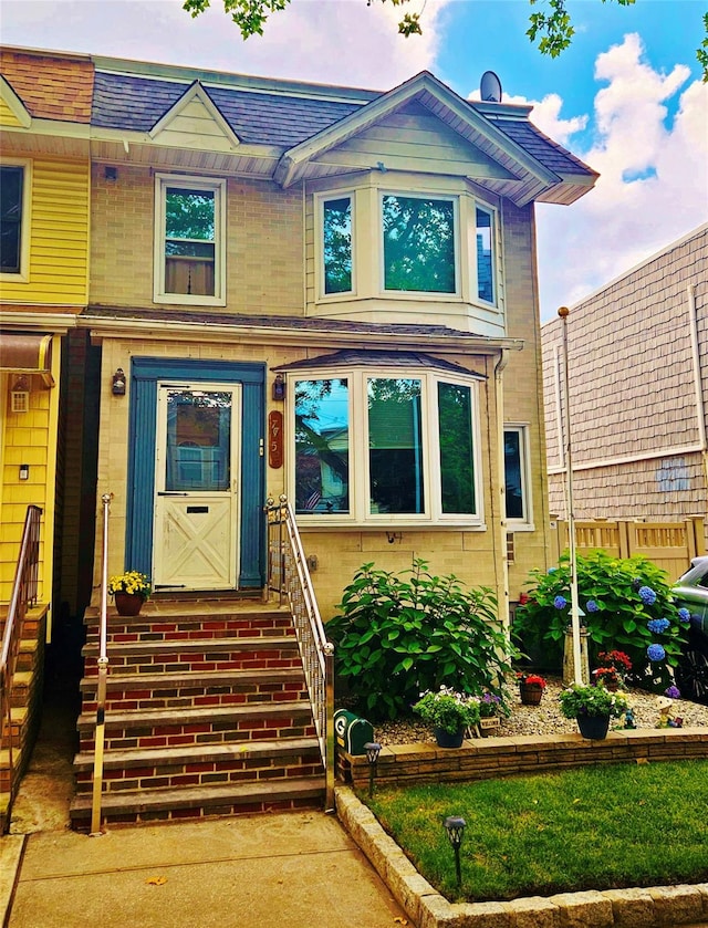 77-52 76th St, Glendale, NY 11385 - photo 3