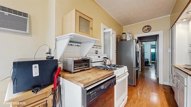 77-52 76th St, Glendale, NY 11385 - photo 5